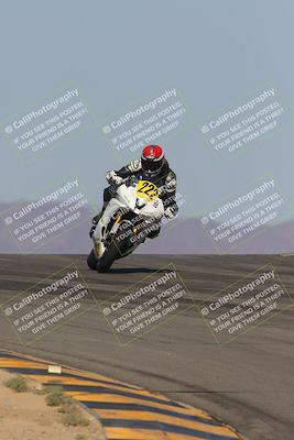 media/Oct-08-2023-CVMA (Sun) [[dbfe88ae3c]]/Race 3 Amateur Supersport Middleweight/